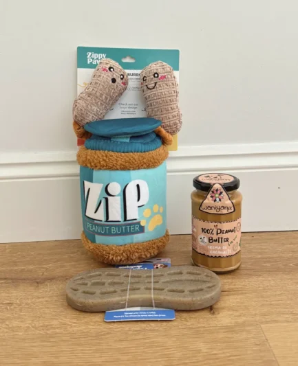 Coffret Peanut Lover pour occuper son chien : un jouet en peluche ZippyPaws pot de beurre de cacahuète, un os à mâcher en nylon et un pot de beurre de cacahuète Waniyanpi.
